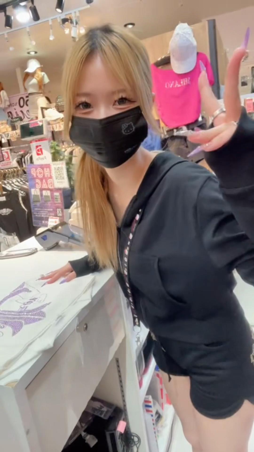 @lamour横浜VIVRE
