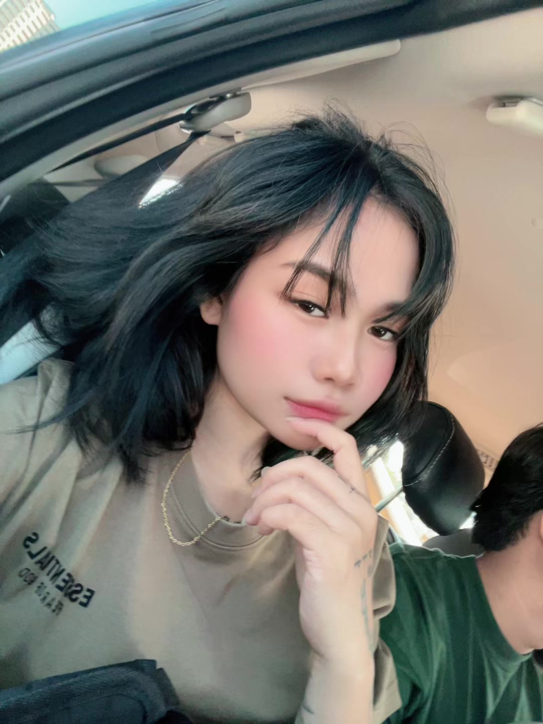 @akisha