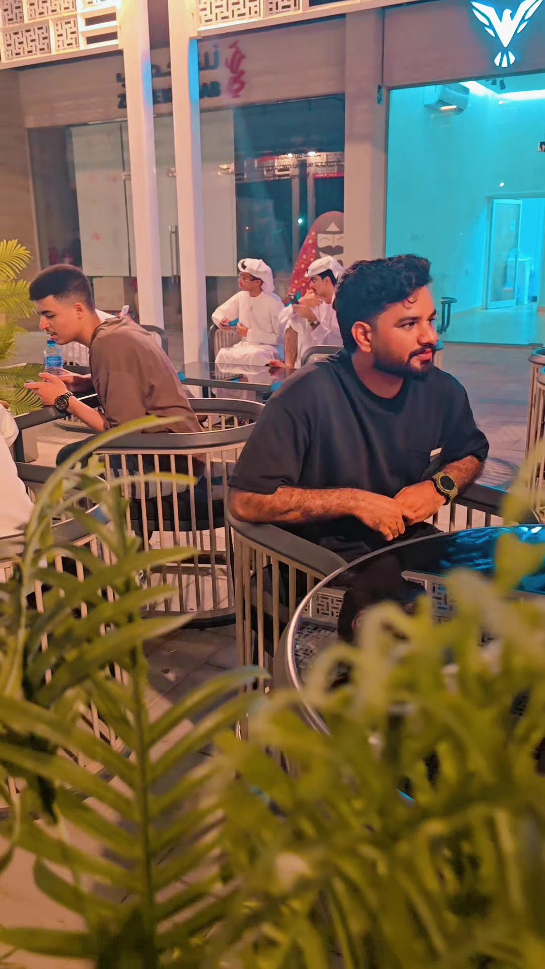 @Mohammad Naeem 🇵🇰 🇴🇲