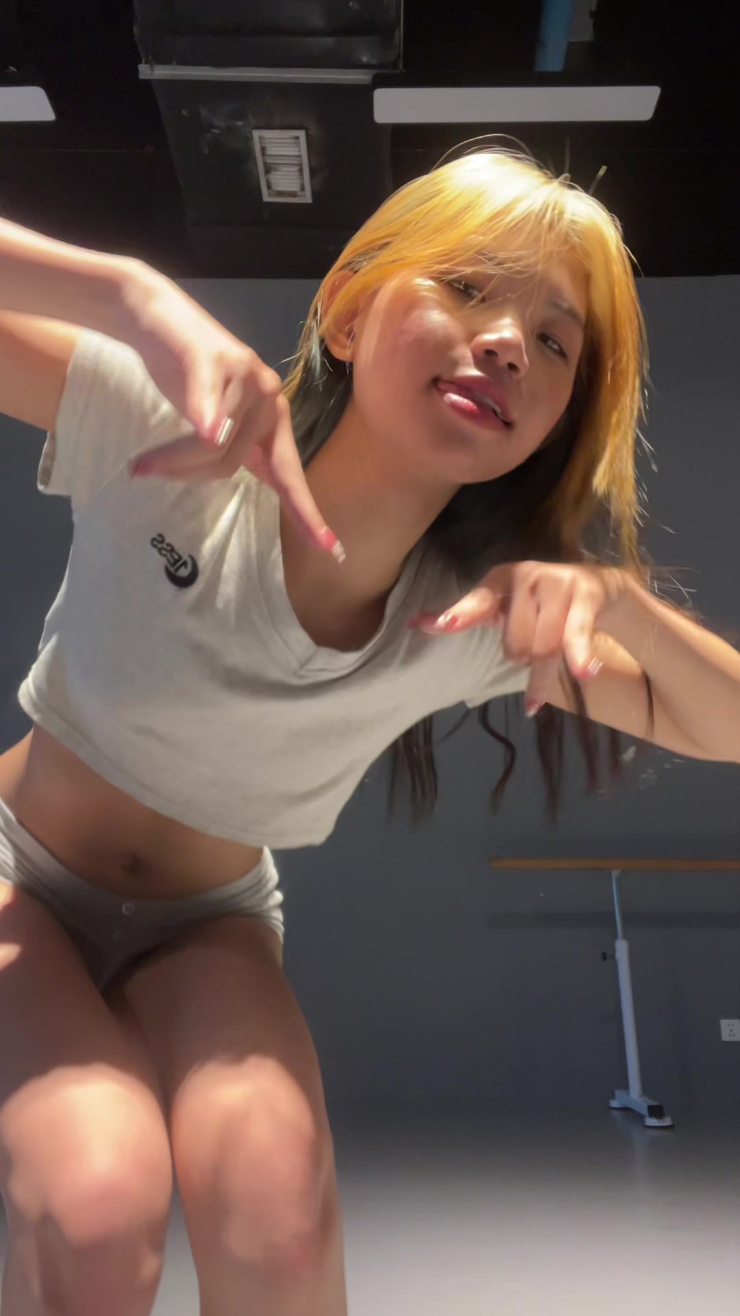 @3