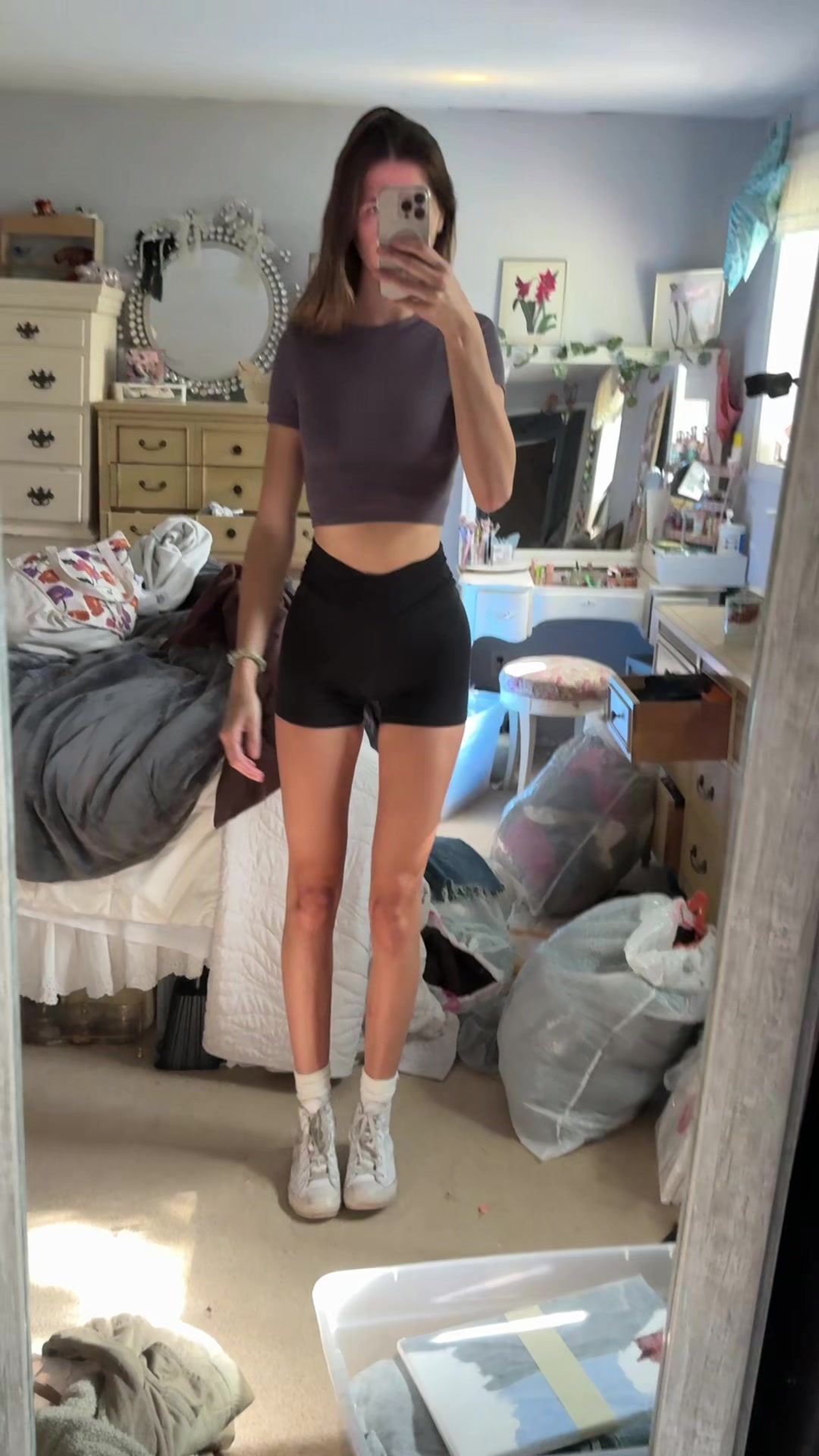 @isabella
