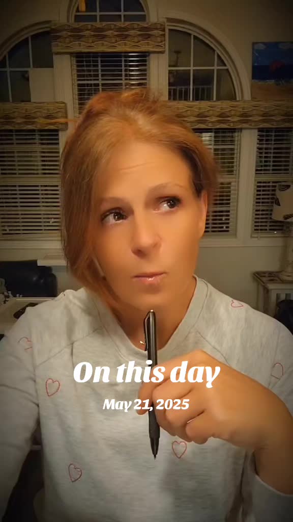 @🧁Erin🧁