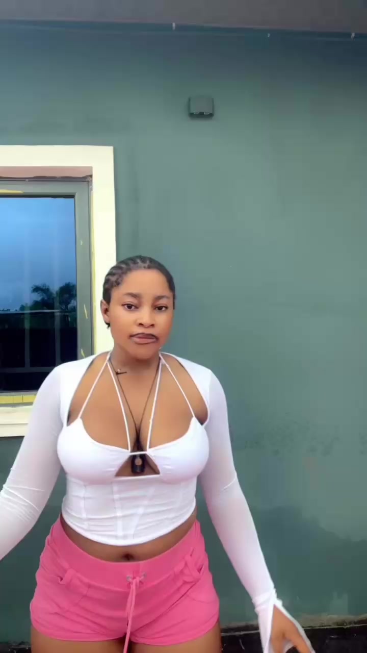 @Mirabell👅🥵