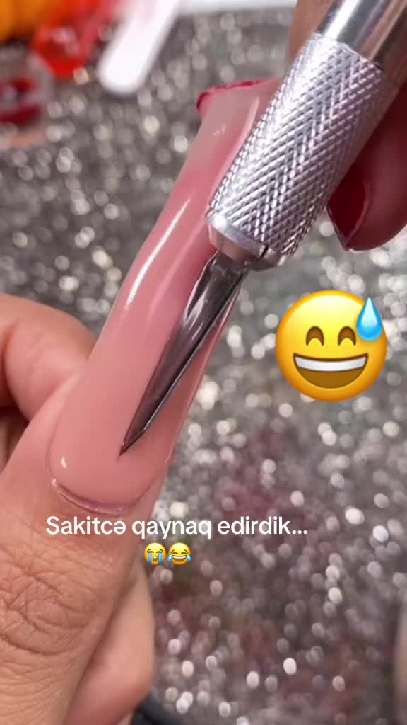 @Gulu_Nails | Bayıl
