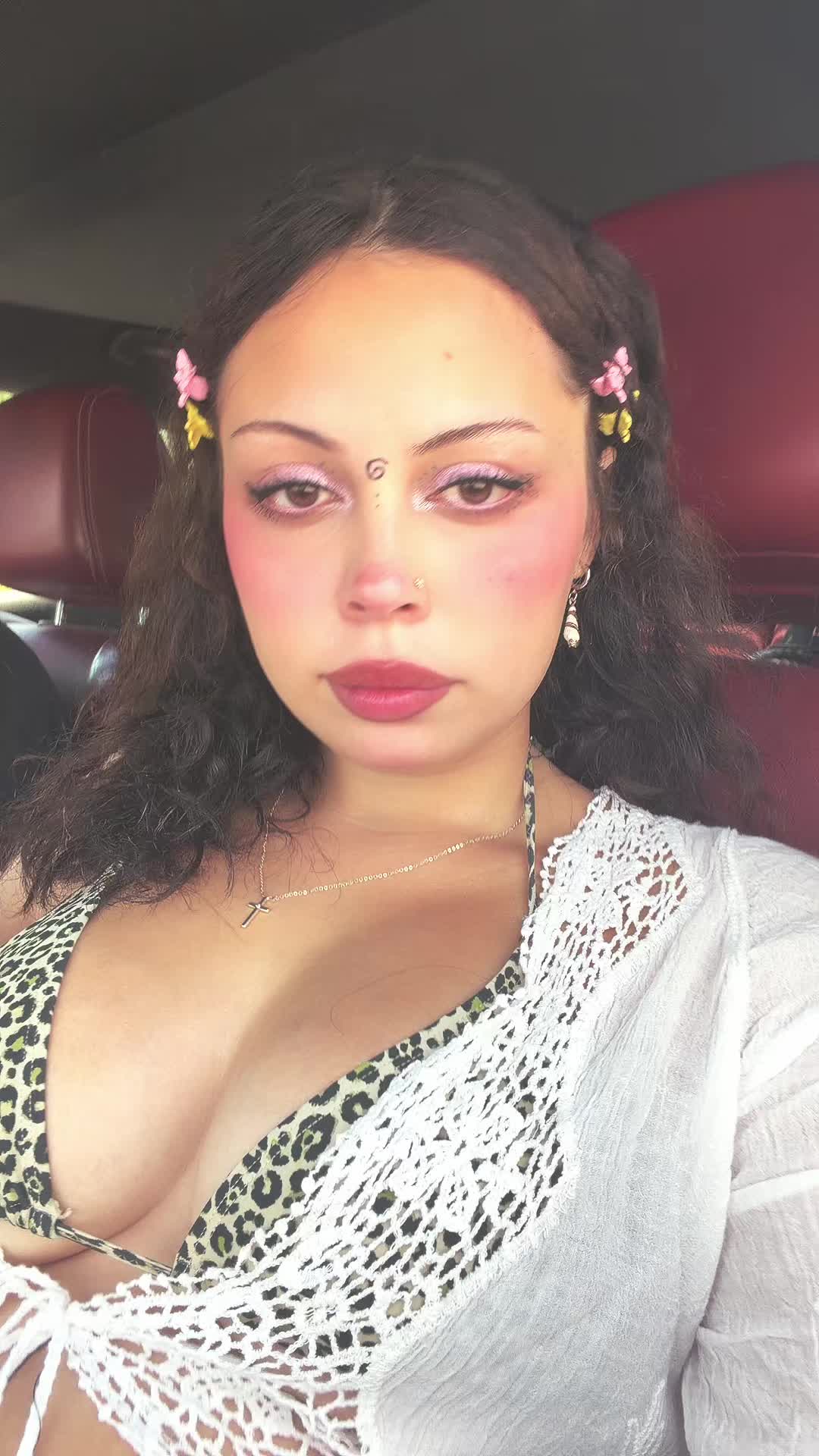 @moni