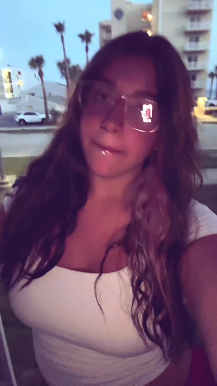 @lili 🦎