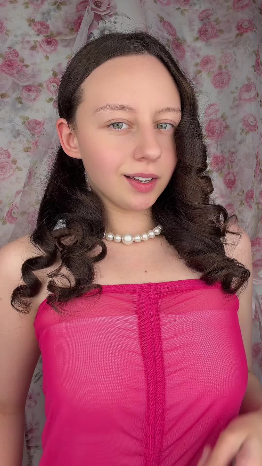 @𝒄𝒉𝒆𝒓𝒓𝒚 𝒍𝒂𝒅𝒚 🍒
