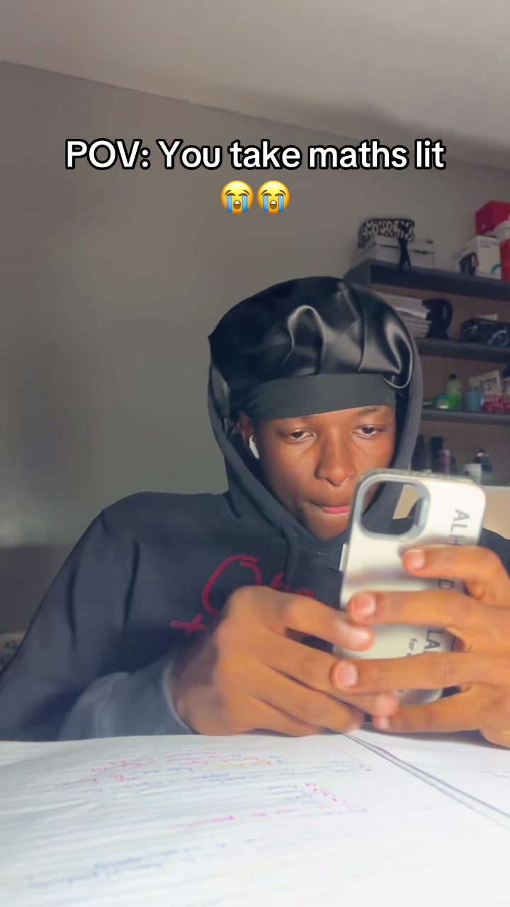@Kgoputso Manaleng🦇