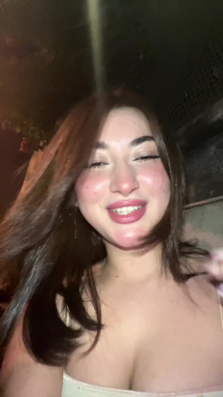 @Amina🎀