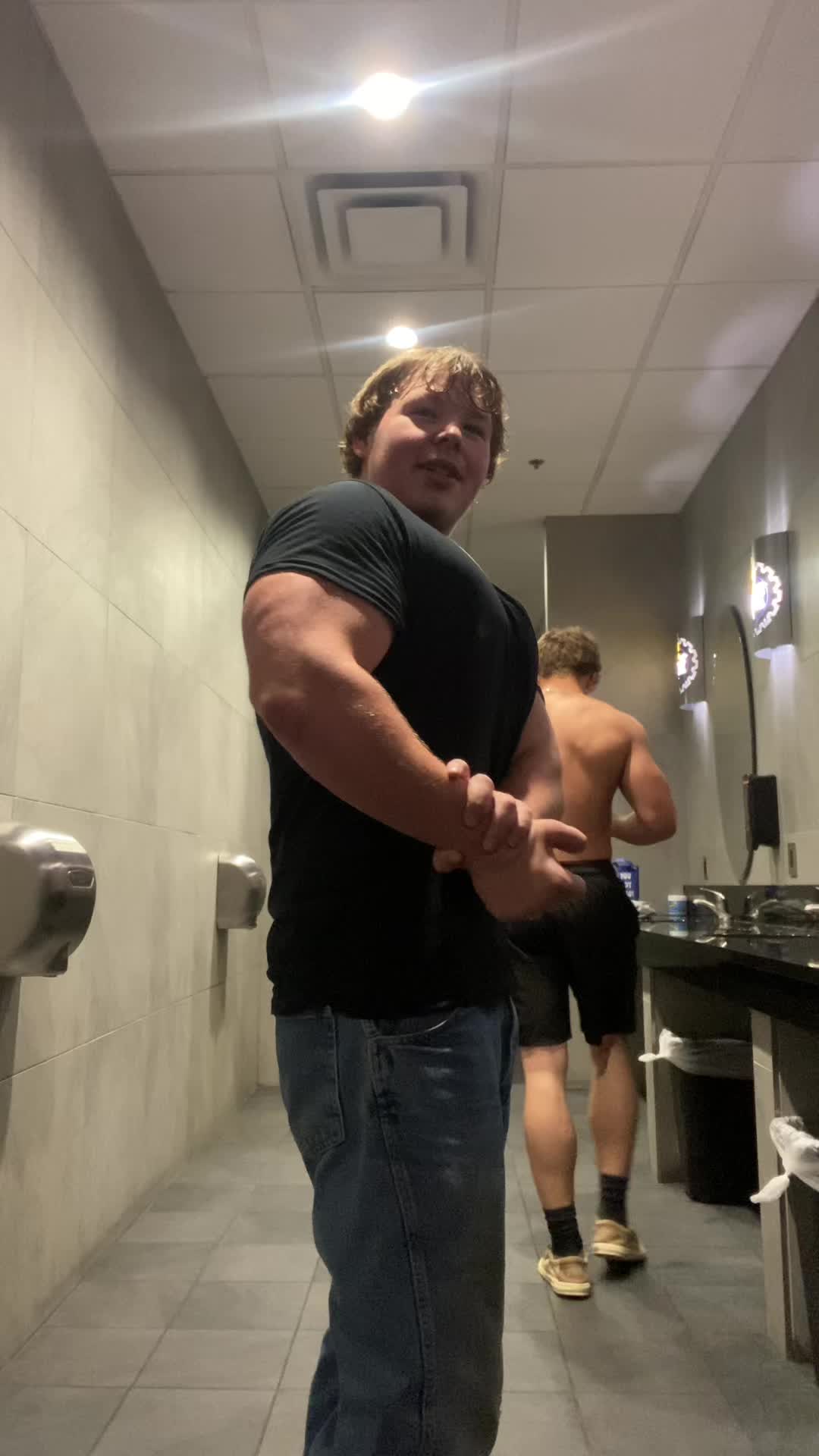@A_lifts💪🏼