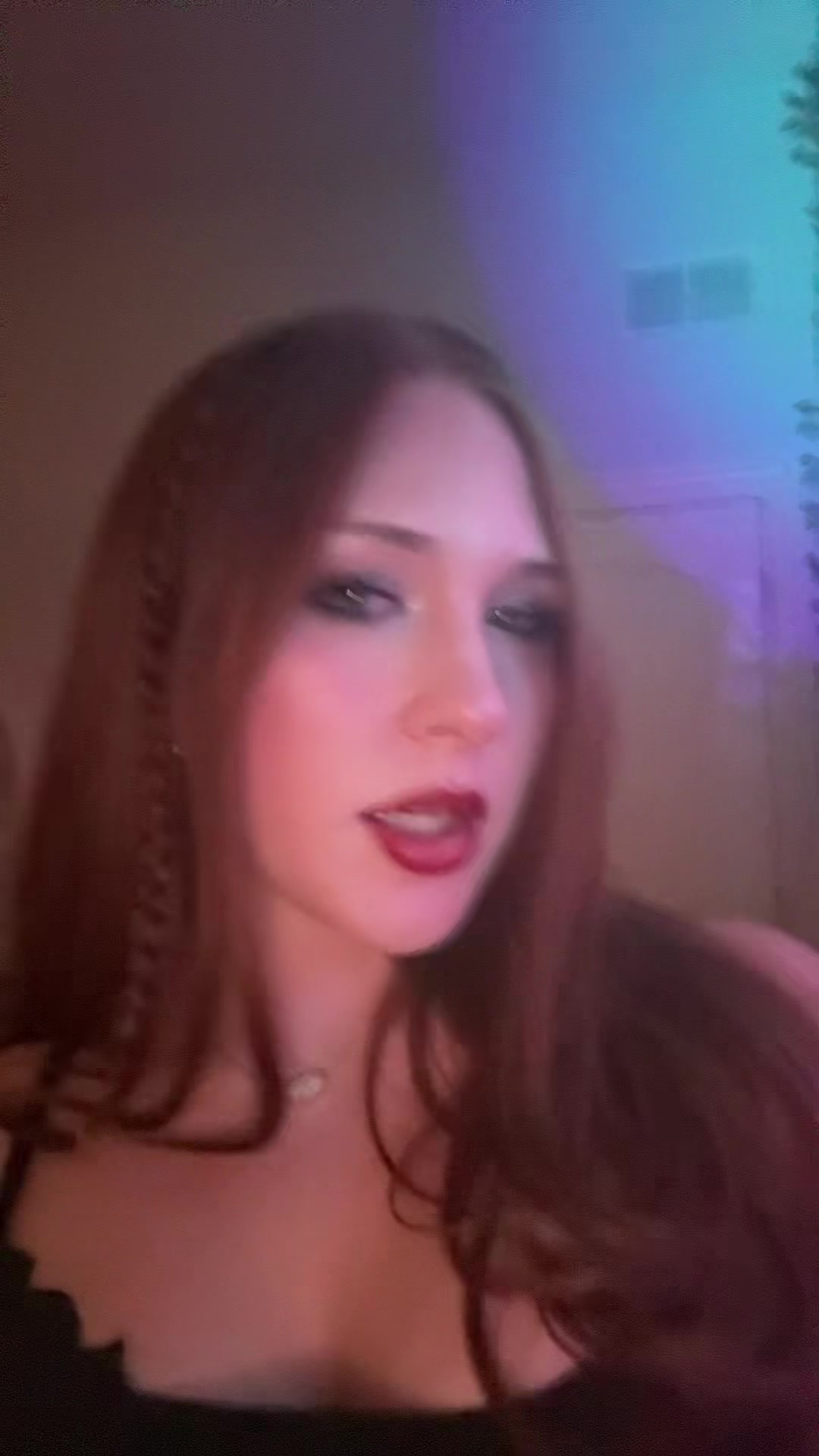 @🐒ophia