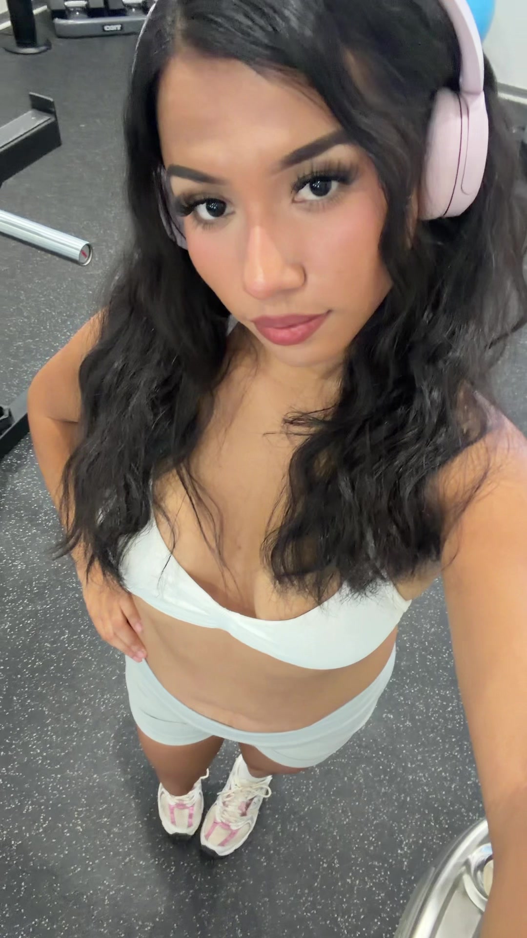 @Aaliyah Jauregui ᥫ᭡