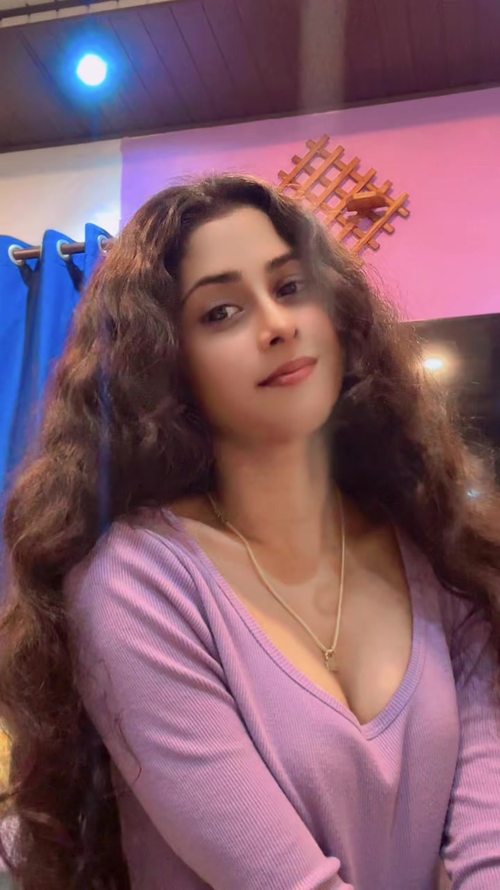 @SHENU💗👱♀️