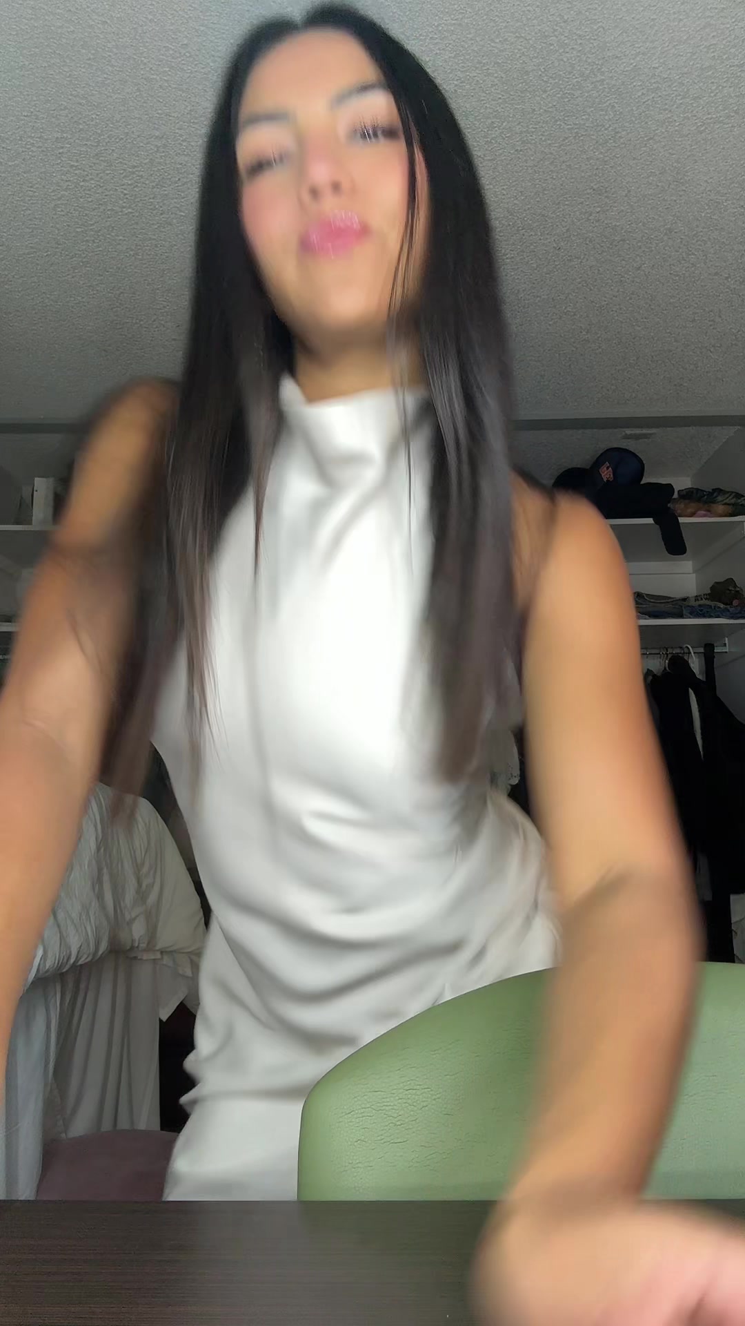 @m.sofia.2