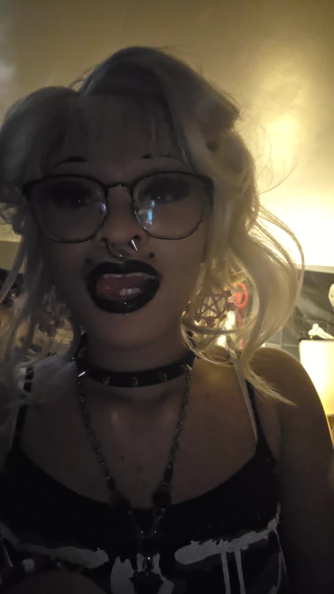@𝖈𝖍𝖗𝖎𝖘𝖙𝖊𝖑