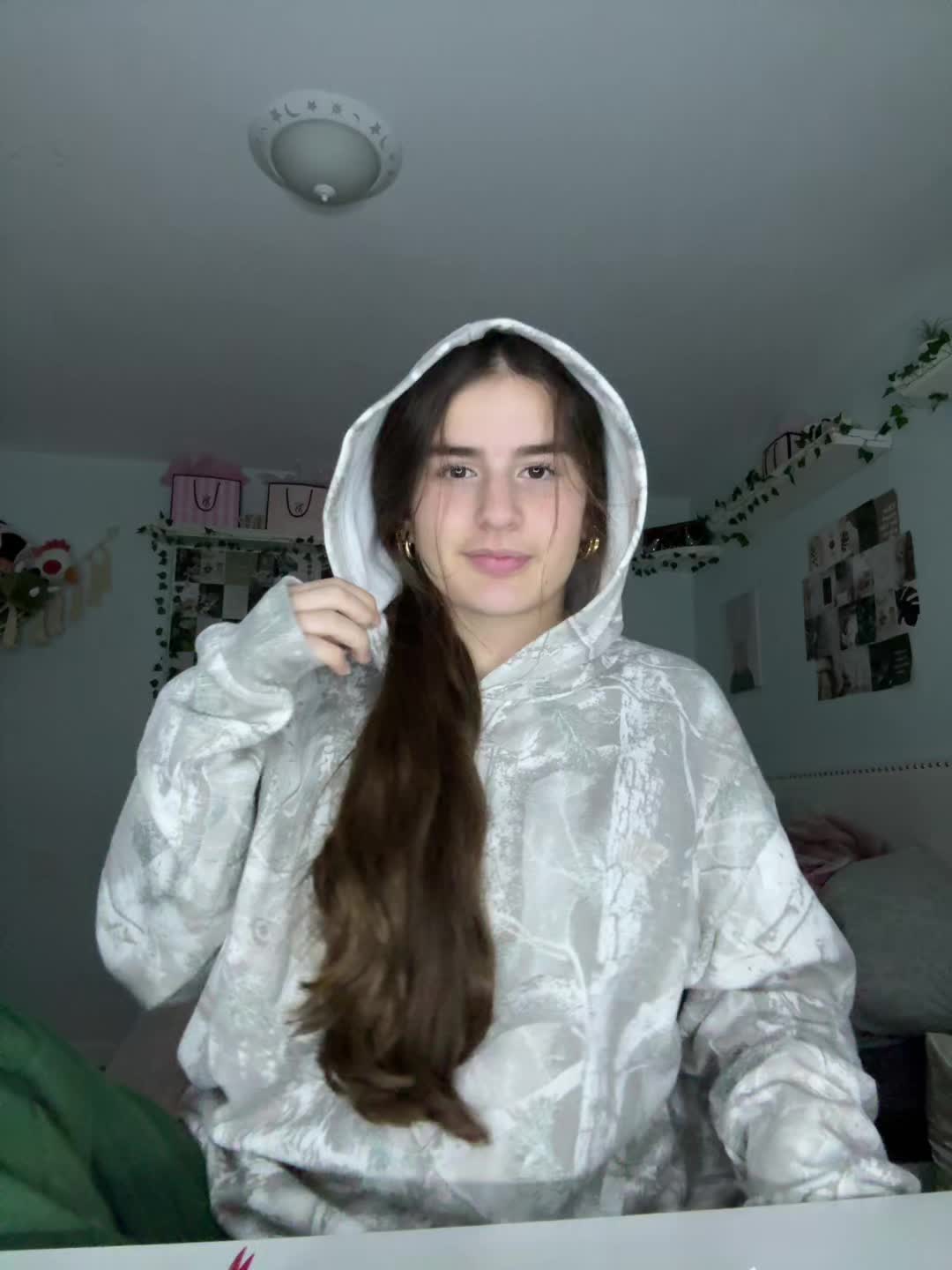 @Ava Violet