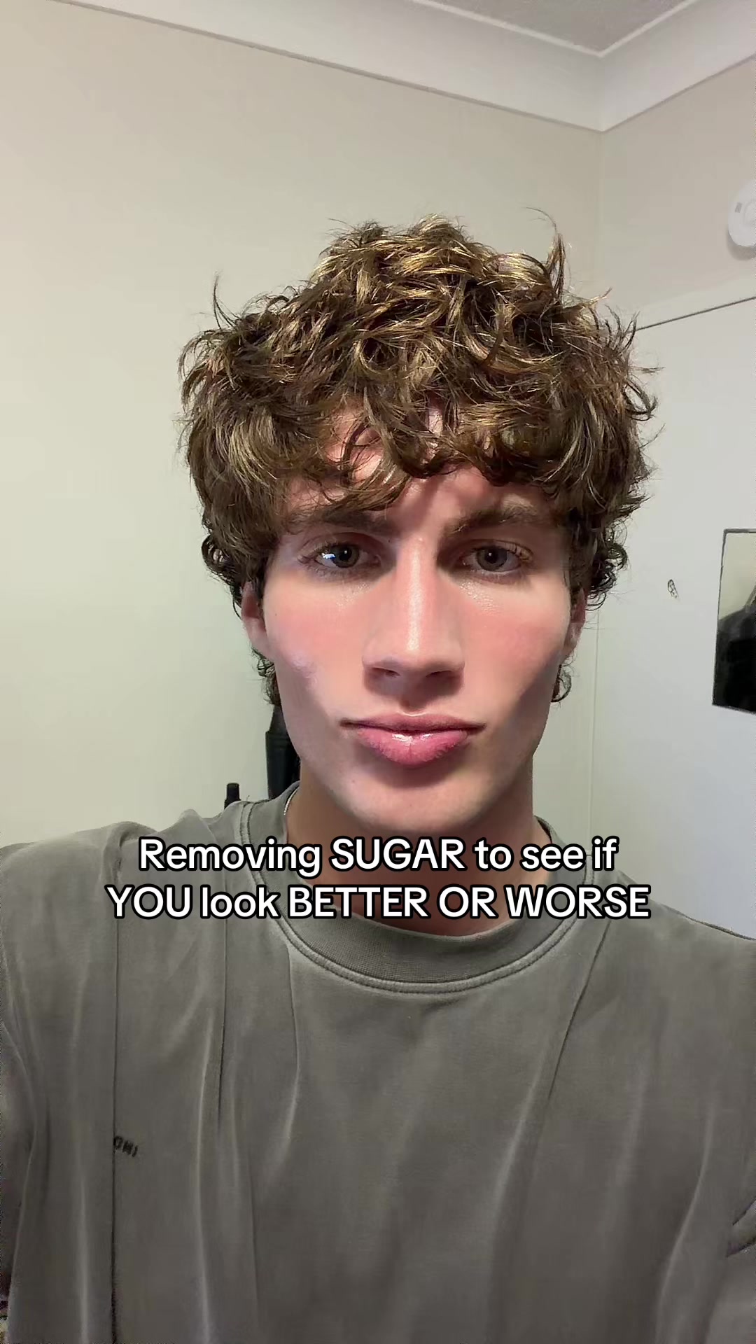 @𝗥𝗼𝗺𝗮𝗻𝗼𝗵𝗮𝗶𝗿