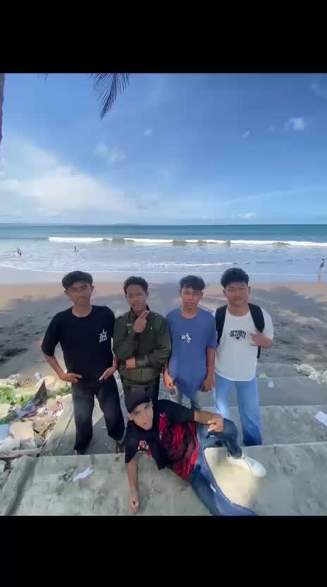 @galawgenz_>
