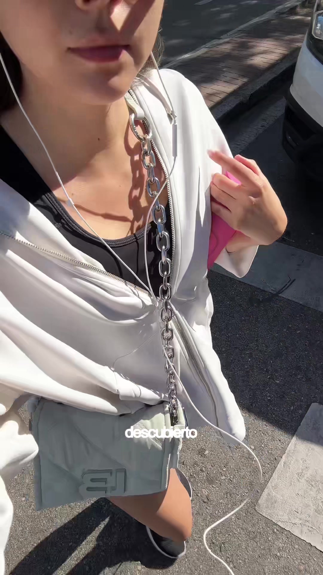 @adrianaleivaac
