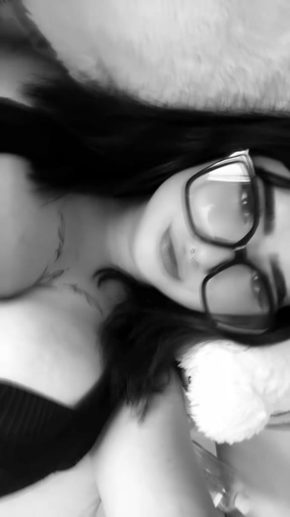 @𝒩.