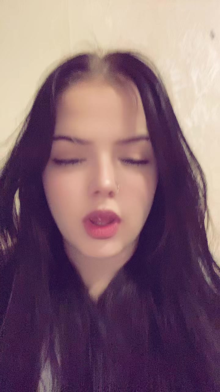 @Маленька