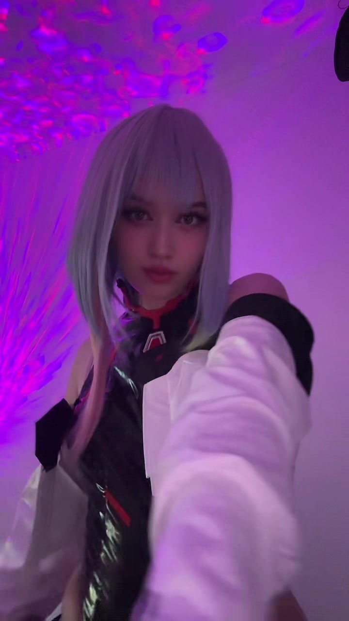 @twitch.tv/ang3lmeow