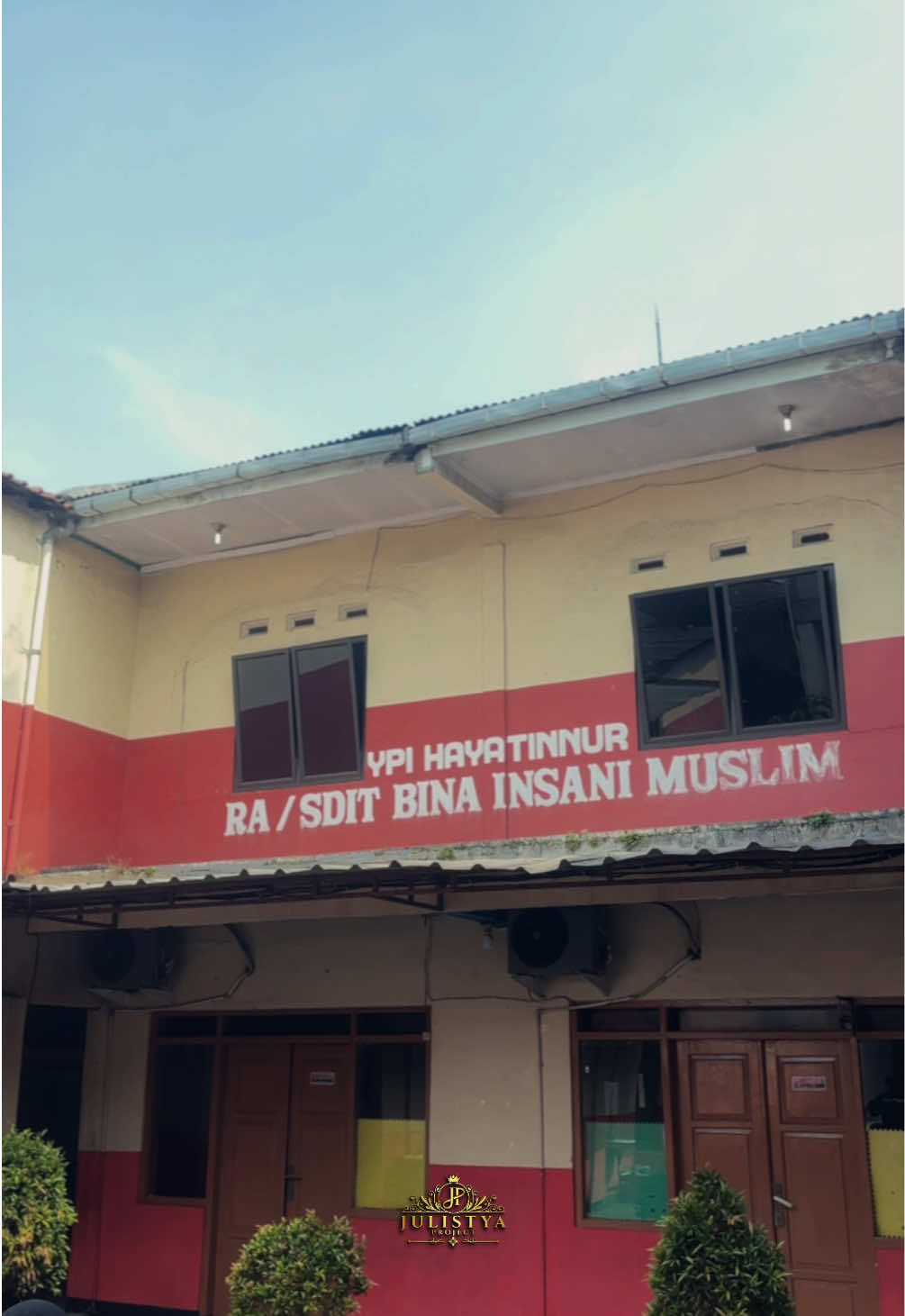 @pasutri tukang dekor