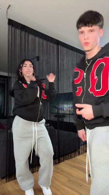 @ilaria