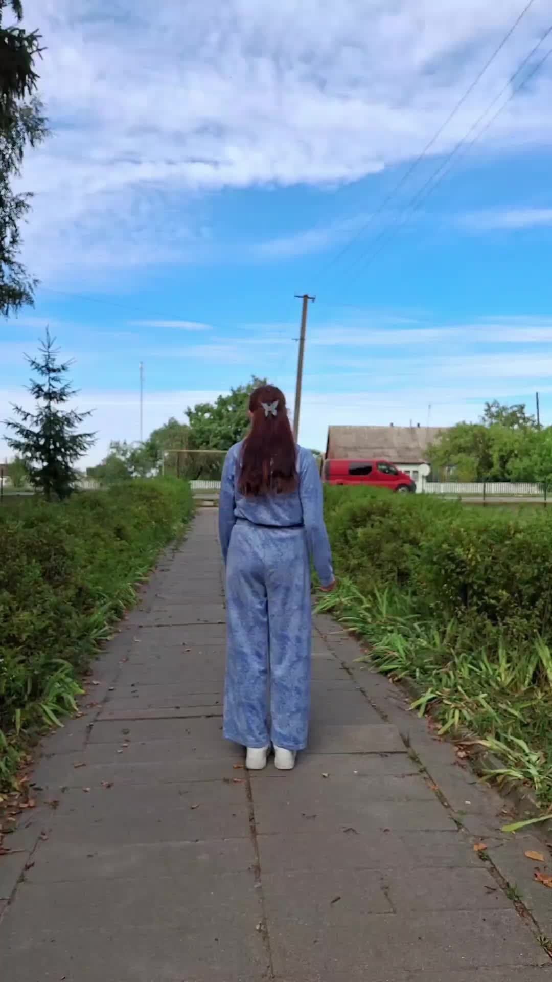 @LILYSIK😇
