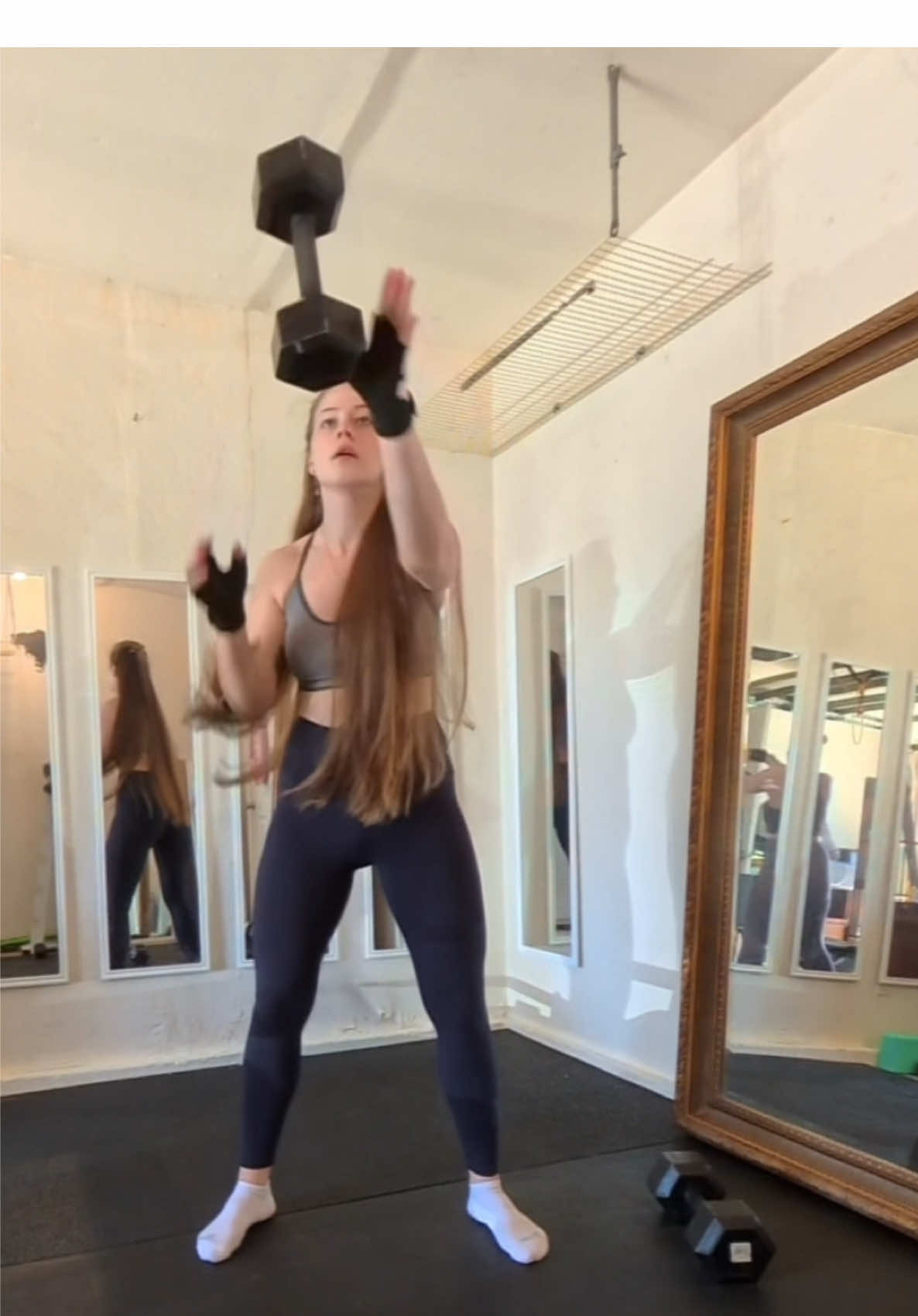 @Oksana | Home workouts