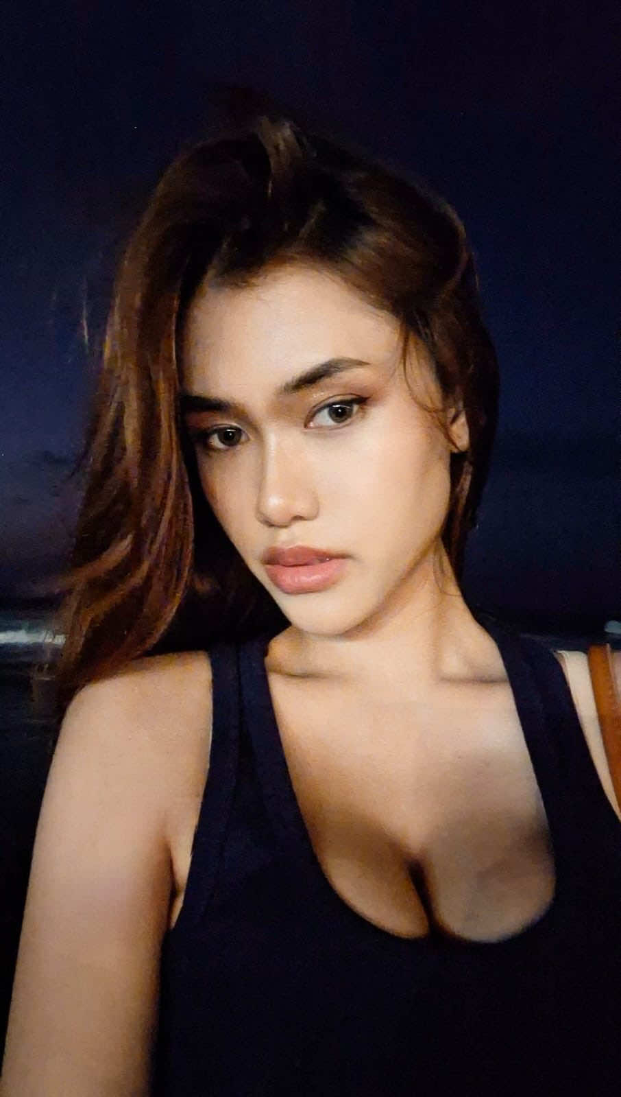 @Azalea Esita