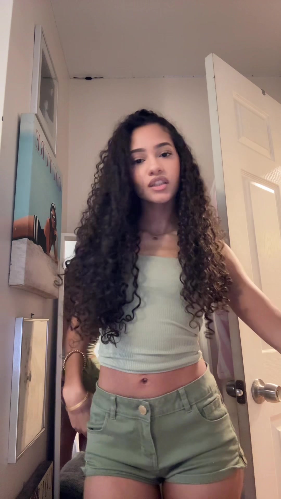 @Alayna