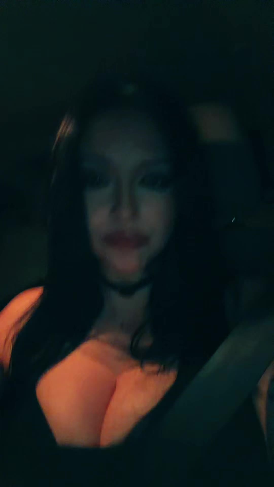 @misschickenbitch