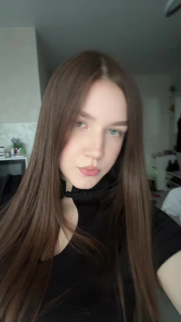 @<8
