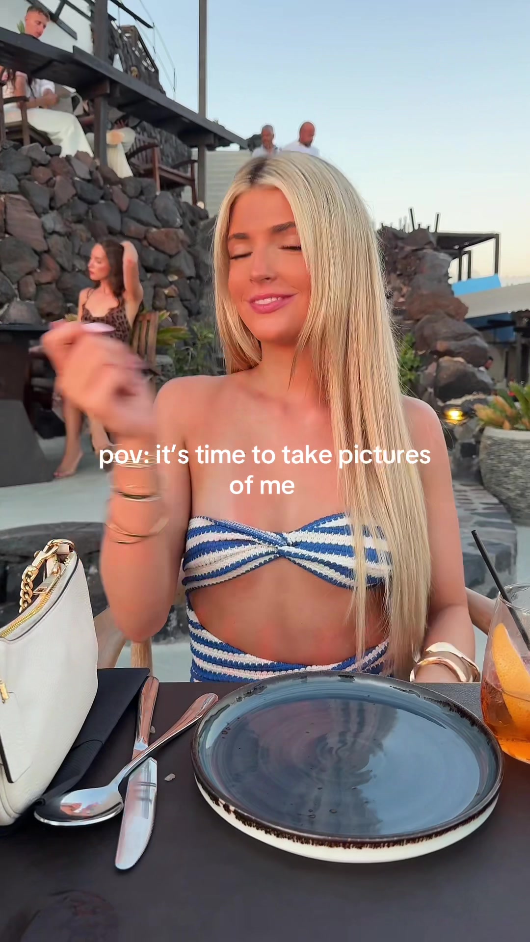 @Ella west