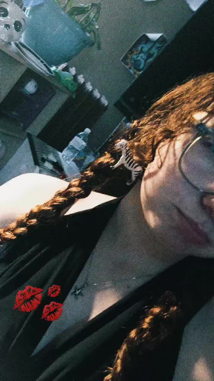 @🥀