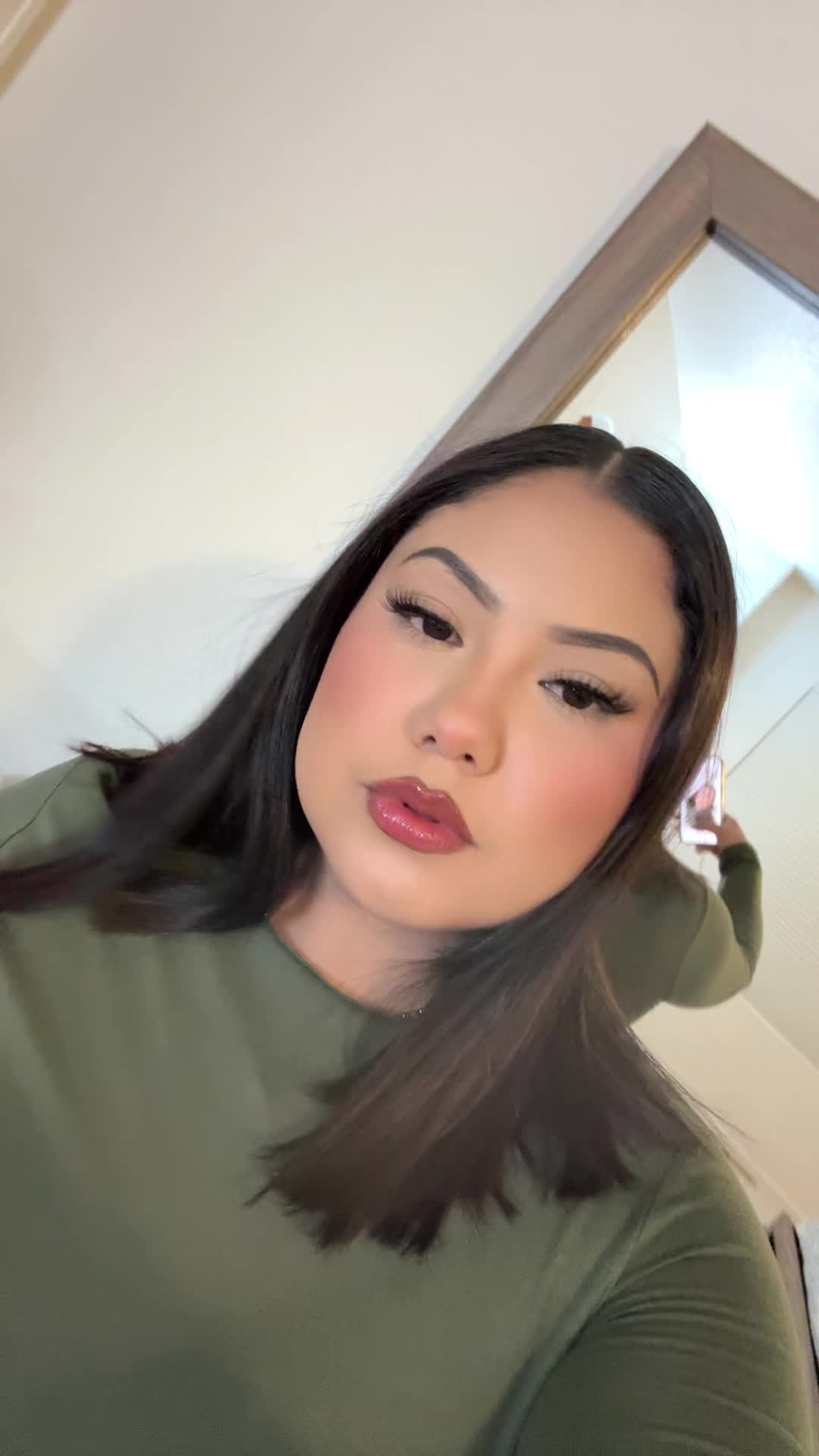 @MAYRA🦋🖤