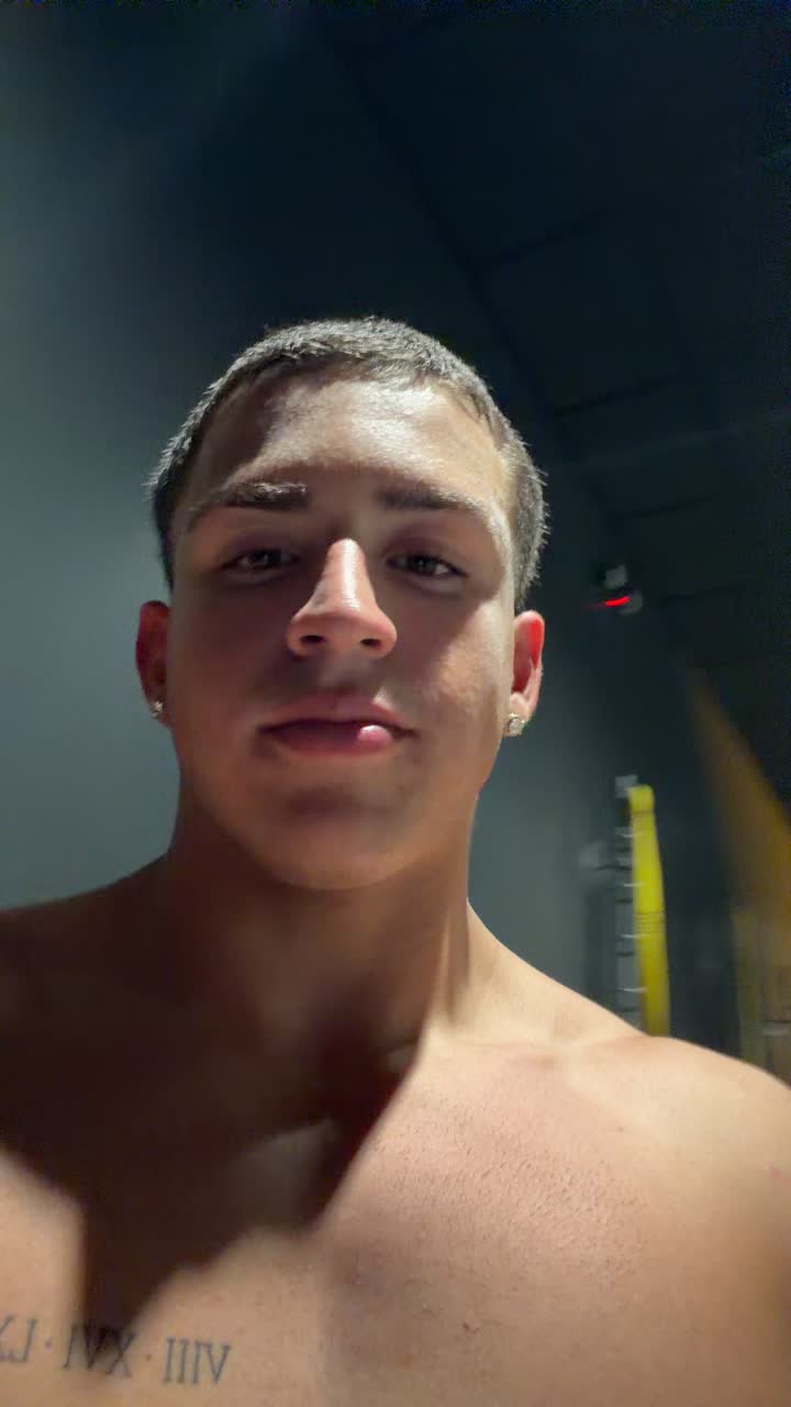 @notluis21