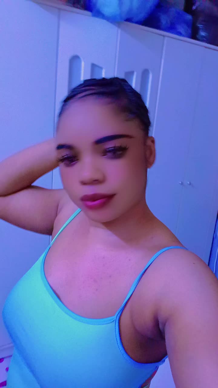 @Queen of the Empire ❤️ 🎶🎵❤️