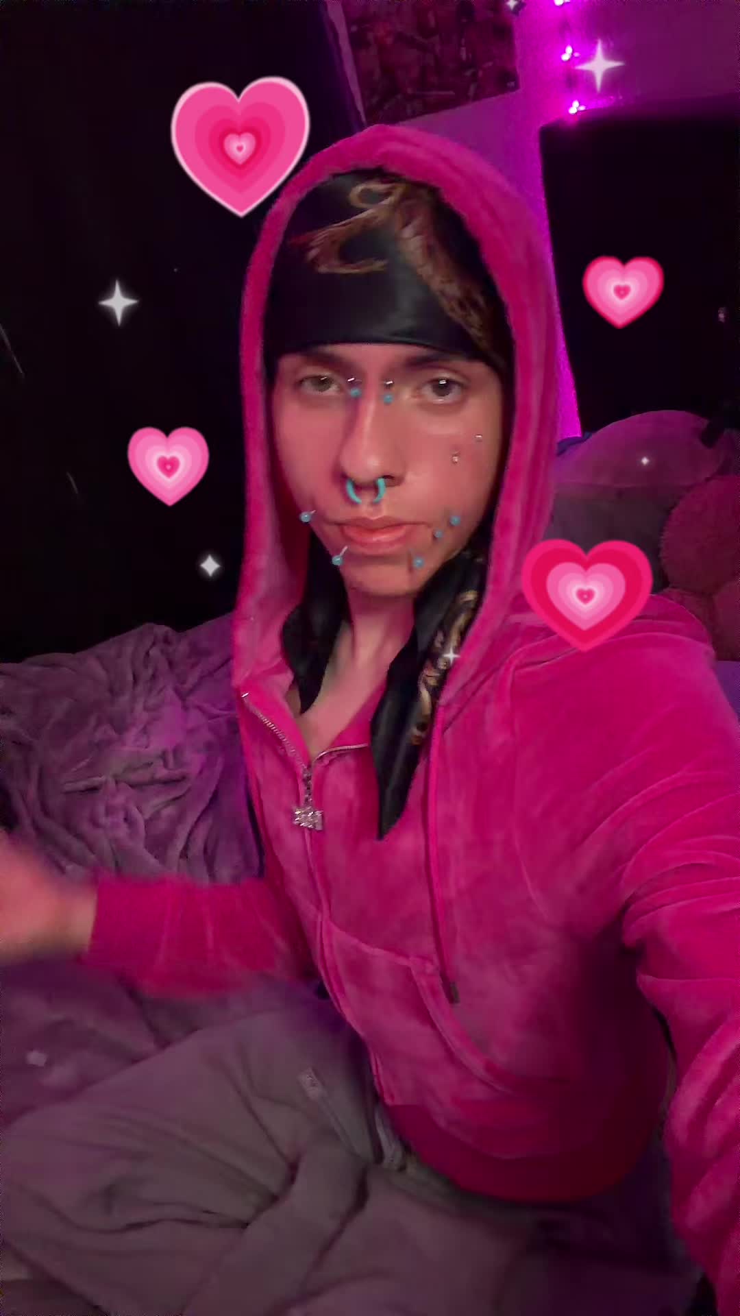 @Delululicious_