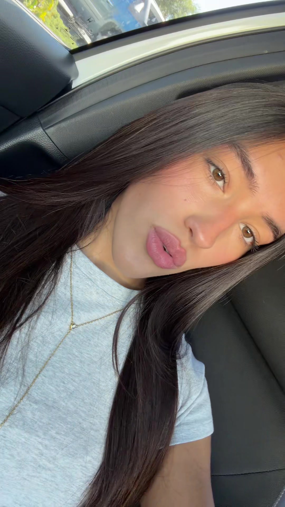 @ximena