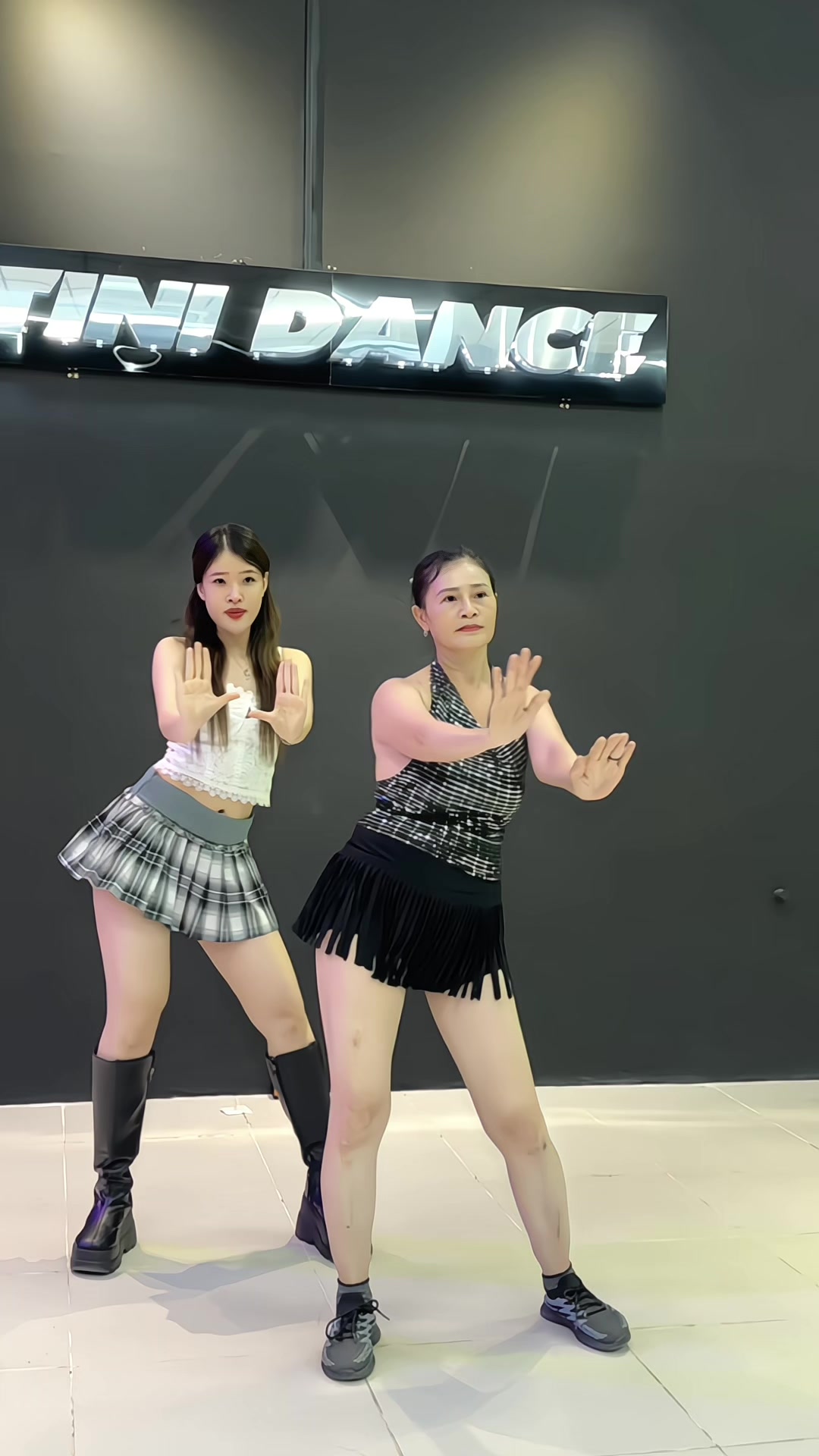 @Dạy Nhảy Long An_Hạnh TINI