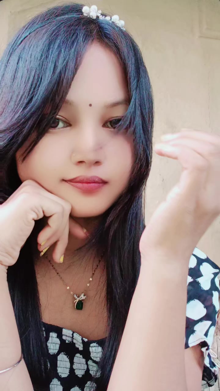 @Pari❤️🦋