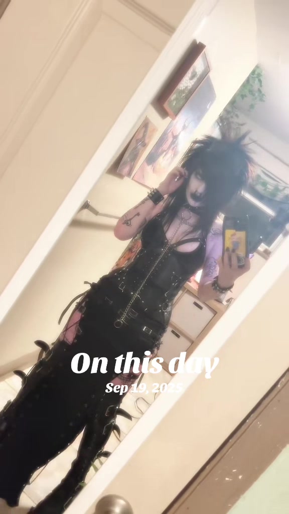 @audreysaysmeow