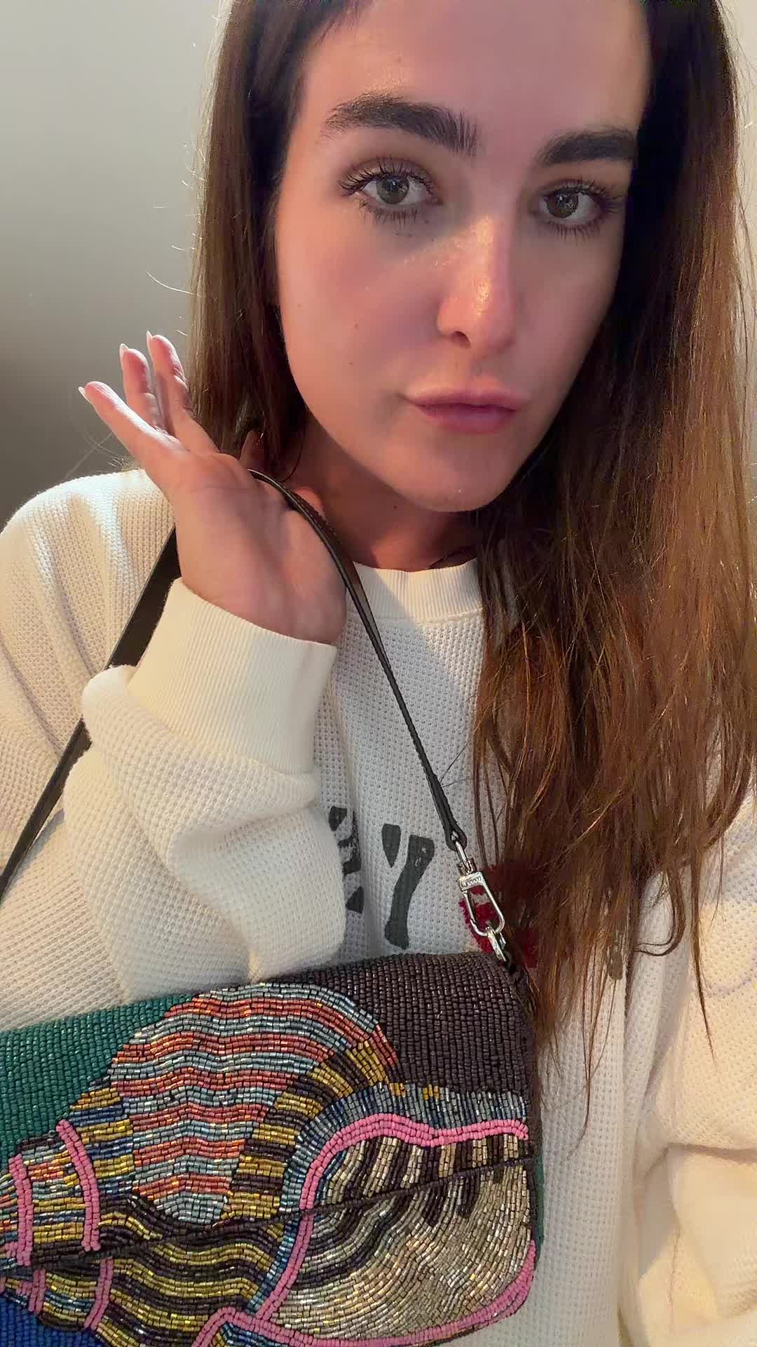 @Carolyneweiss