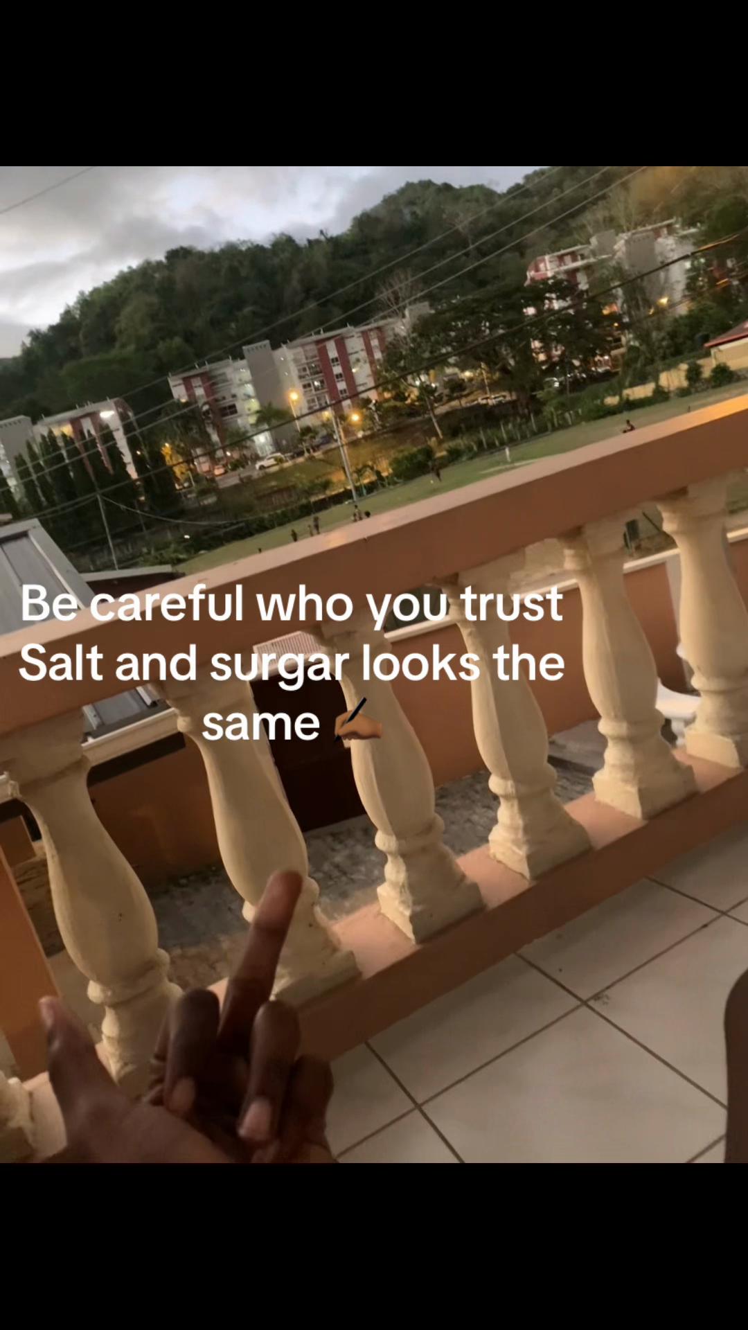 @Fari-alt