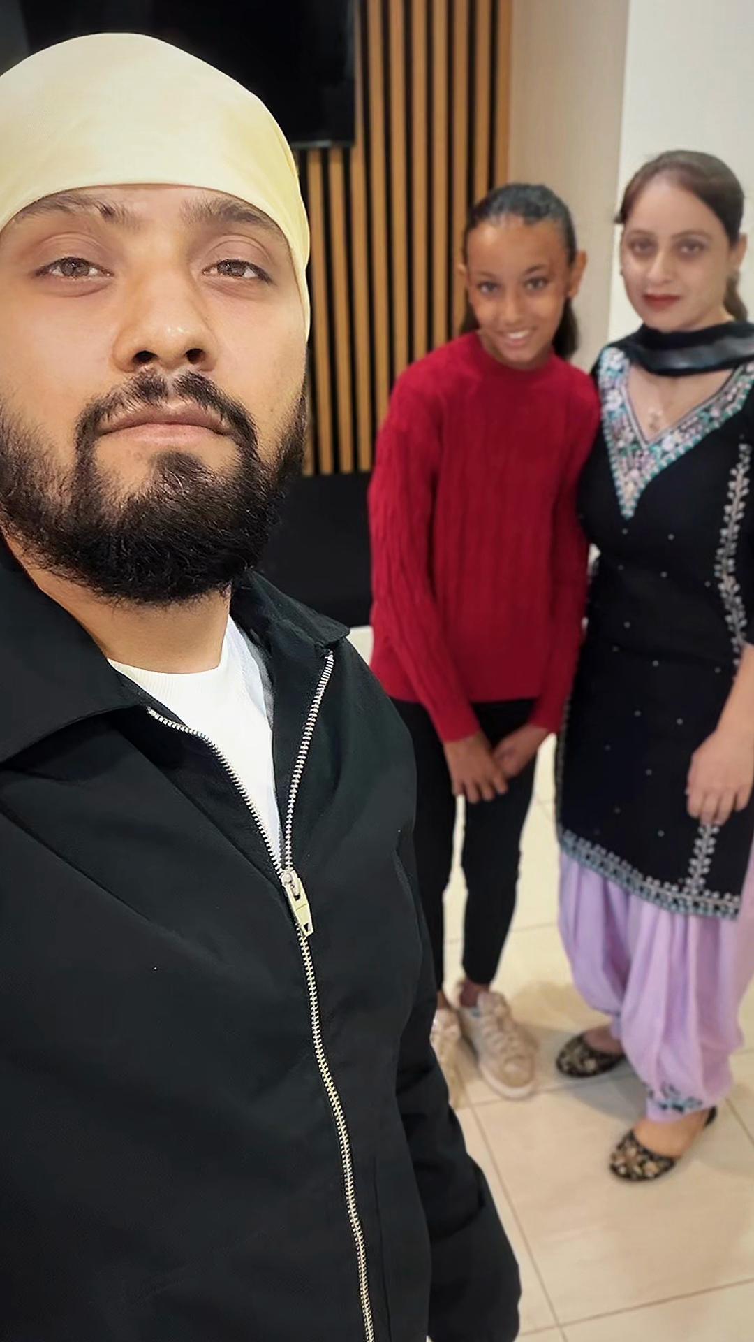 @🇫🇷Harf_dhillon🇨🇵