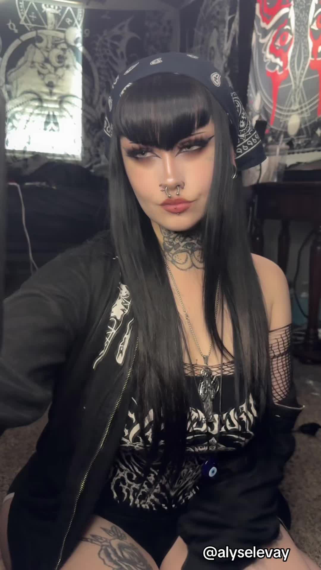 @𝖆𝖑𝖞𝖘𝖊𝖑𝖊𝖛𝖆𝖞.𝖊𝖝𝖊
