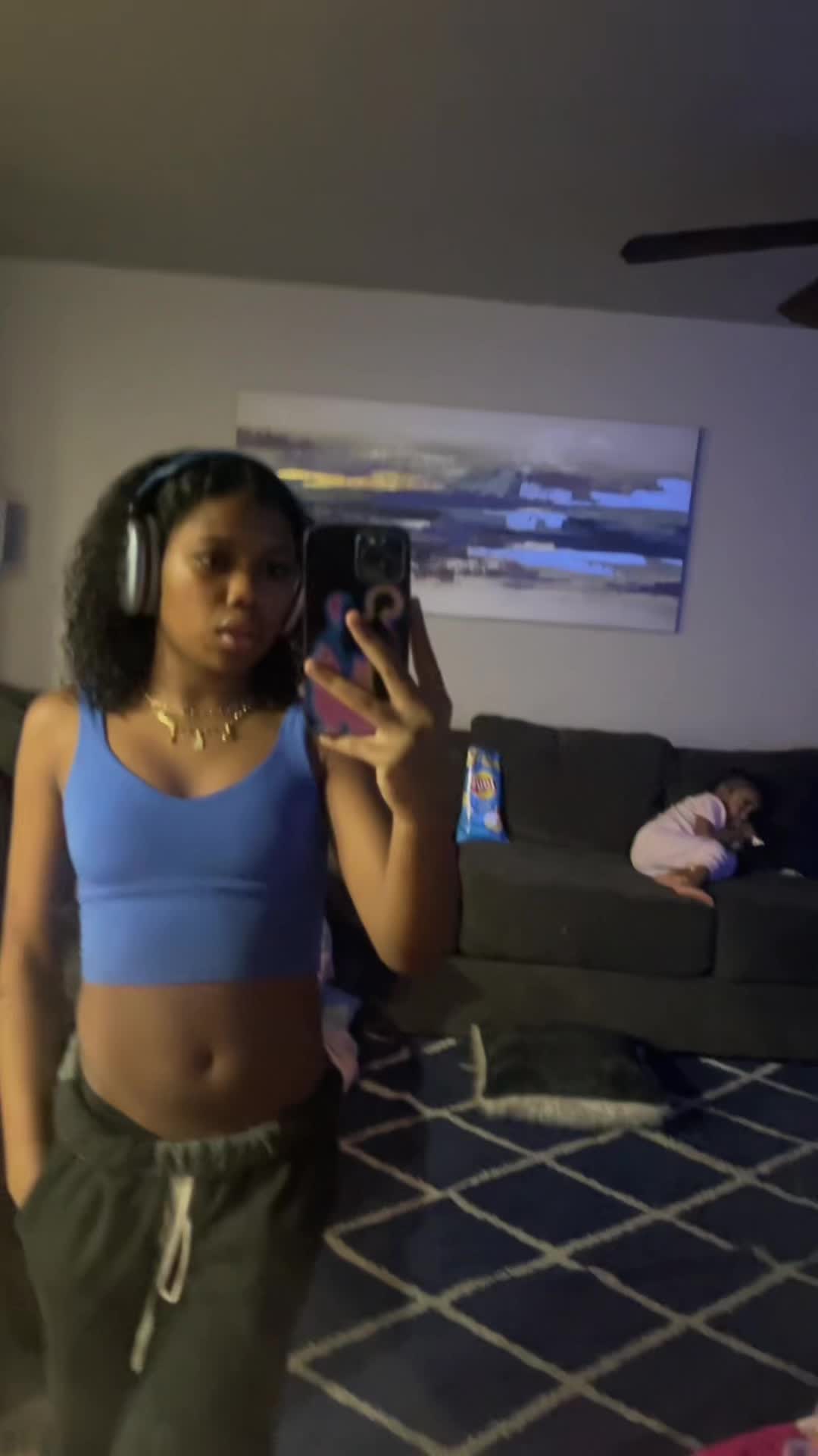 @Ms.Mariee
