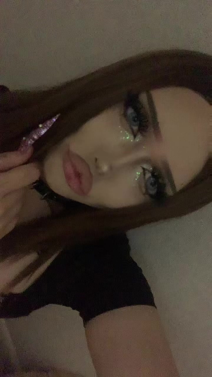 @🦄